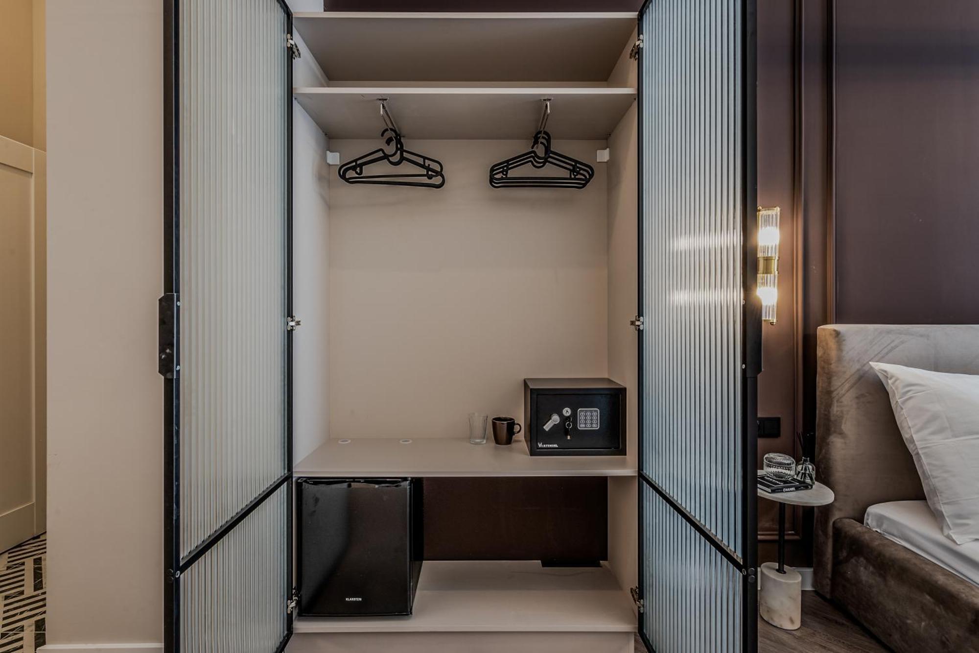 Timeless Boutique Suites By Bqa Budapest Eksteriør bilde